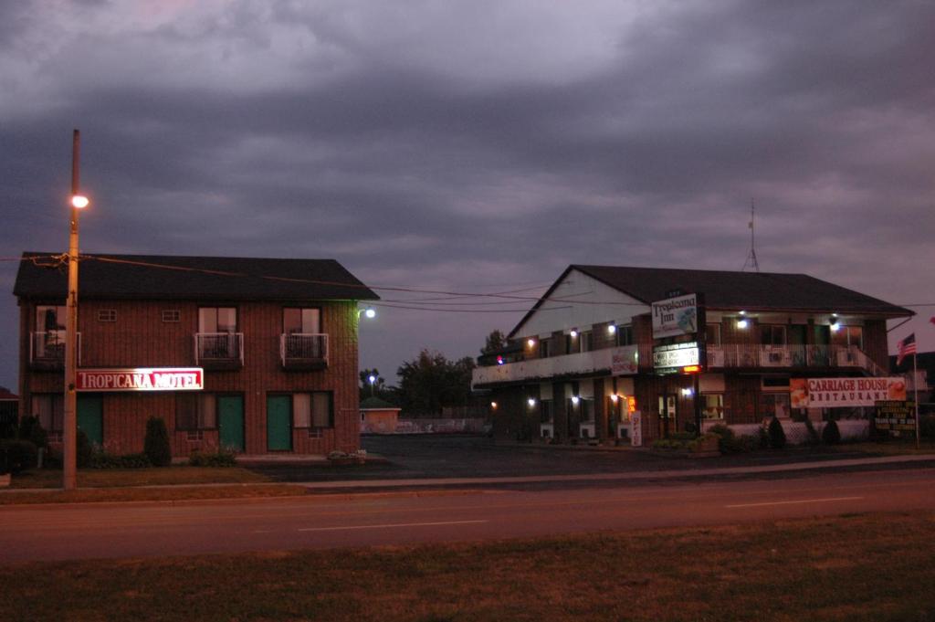Tropicana Inn Niagarawatervallen Buitenkant foto